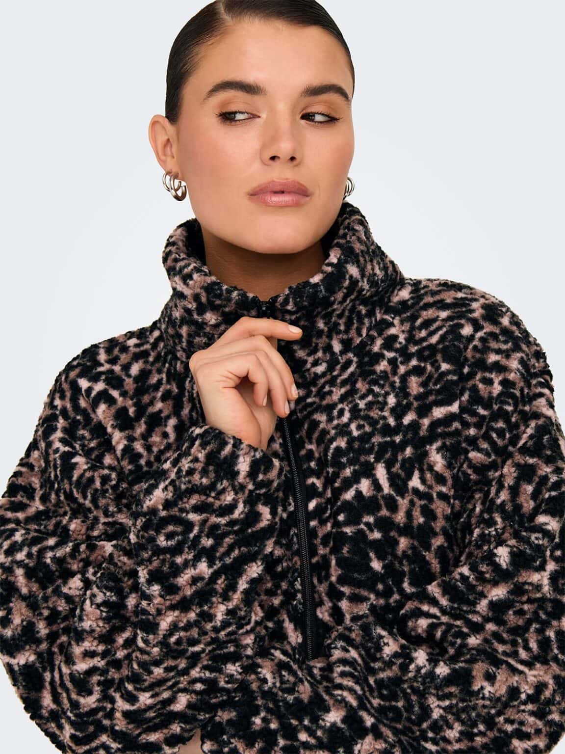 achtgrad. Dinklage Teddyjacke ONLLANA