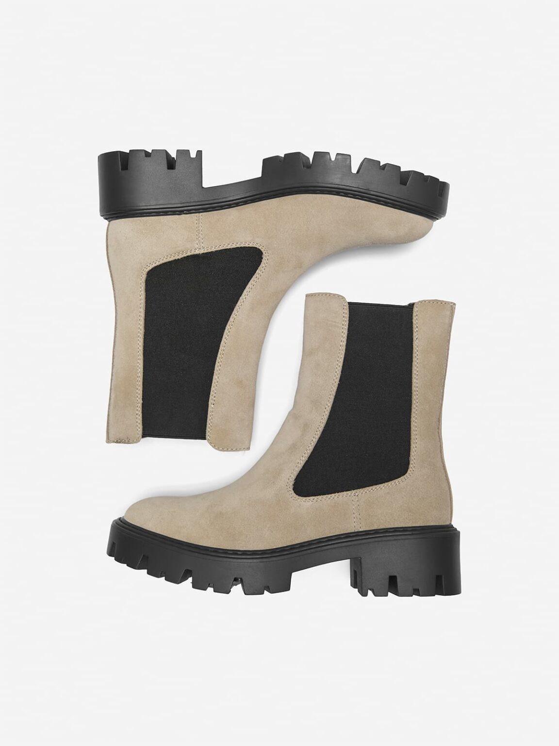 achtgrad. Dinklage ONLY SHOES Boots Betty Wildleder camel